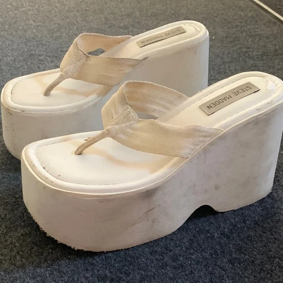 Platform Flip Flops - Picture 1 of 3